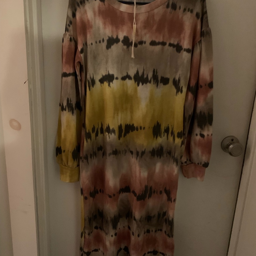 NW SWEATSHIRT DRESS MAXI Tie-Dye Long Sleeve Dress 🥰 super cute !!